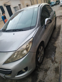 voitures-peugeot-207-2012-sportium-ouled-fayet-alger-algerie