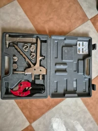 Coffret de montage pour raccord à glissement PER