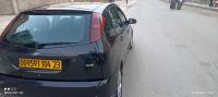 moyenne-berline-ford-focus-5-portes-2004-annaba-algerie