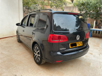 voitures-volkswagen-touran-2014-familly-bordj-el-kiffan-alger-algerie