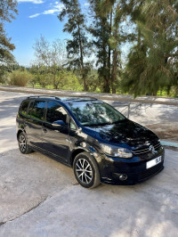 voitures-volkswagen-touran-2014-familly-bordj-el-kiffan-alger-algerie