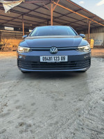 voitures-volkswagen-golf-8-2023-high-line-bouinan-blida-algerie