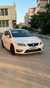 سيارات-seat-leon-2015-linea-r-تلمسان-الجزائر