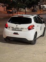 voitures-peugeot-208-2013-oran-algerie