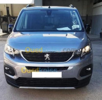 voitures-peugeot-rifter-2022-allur-annaba-algerie