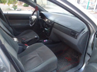 voitures-chevrolet-optra-4-portes-2012-batna-algerie