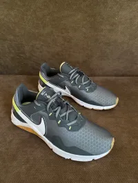 Nike legend essential 2 original