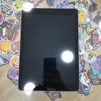 كمبيوتر-لوحي-apple-ipad-6-باب-الزوار-الجزائر