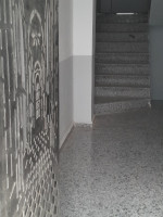 appartement-location-f3-alger-bouzareah-algerie