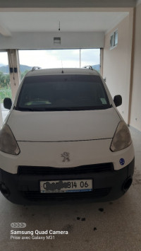 utilitaire-peugeot-partner-2014-bejaia-algerie