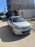 voitures-hyundai-accent-rb-4-portes-2017-boumerdes-algerie