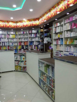 menuiserie-meubles-amenagement-magasin-et-pharmacie-bordj-el-bahri-alger-algerie