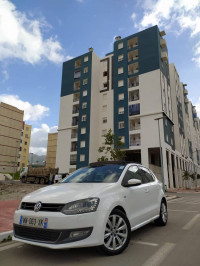 voitures-volkswagen-polo-2013-life-tizi-ouzou-algerie