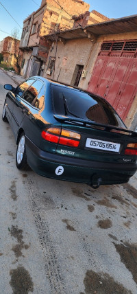 voitures-renault-laguna-1-1995-sougueur-tiaret-algerie