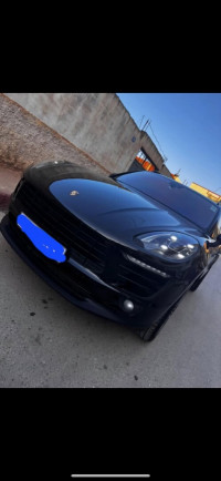 voitures-porsche-macan-2017-s-essence-mostaganem-algerie