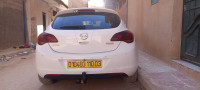 voitures-opel-astra-2010-sport-laghouat-algerie