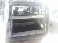 voitures-renault-kangoo-2010-khemis-el-khechna-boumerdes-algerie