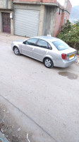 voitures-chevrolet-optra-4-portes-2006-taher-jijel-algerie