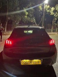 سيارات-peugeot-208-2023-gt-شوفالي-الجزائر