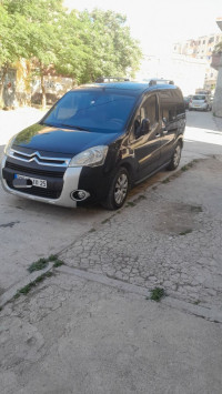 voitures-citroen-berlingo-multispace-2011-xtr-plus-ain-smara-constantine-algerie