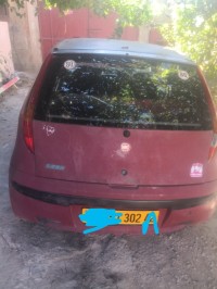 سيارات-fiat-punto-2002-classic-فوكة-تيبازة-الجزائر