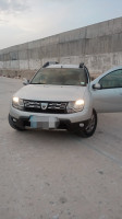 voitures-dacia-duster-2015-ambiance-el-bouni-annaba-algerie