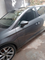 voitures-seat-leon-2014-el-affroun-blida-algerie