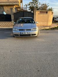 voitures-volkswagen-golf-4-2001-tlemcen-algerie