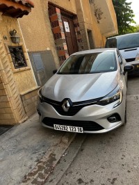 سيارات-renault-clio-5-2023-evolution-لارباع-البليدة-الجزائر