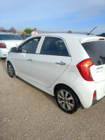 voitures-kia-picanto-2015-safety-mechroha-souk-ahras-algerie