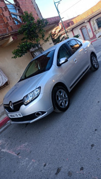 voitures-renault-symbol-2016-bouira-algerie