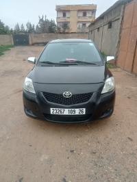 سيارات-toyota-yaris-2009-بوسكن-المدية-الجزائر