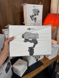 Stabilisateur Caméra Professional DJI RS4