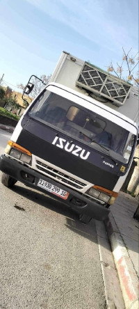 camion-isuzu-npr-1999-djebahia-bouira-algerie