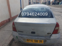 voitures-renault-clio-classique-2004-medea-algerie