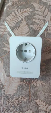 Répéteur wifi Dlink1360 مكرر إشارة ويفي 