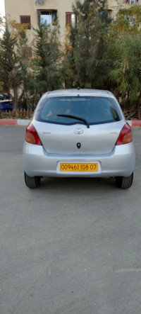 voitures-toyota-yaris-2008-khemis-miliana-ain-defla-algerie