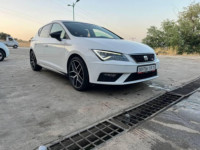 moyenne-berline-seat-leon-2019-urban-kit-fr-bouhadjar-el-tarf-algerie