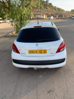 citadine-peugeot-207-2012-new-active-saida-algerie