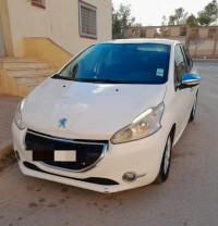 voitures-peugeot-208-2014-djelfa-algerie