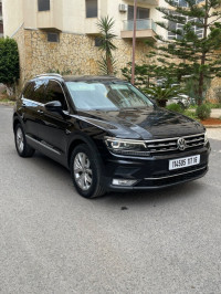 voitures-volkswagen-tiguan-2017-carat-dely-brahim-alger-algerie