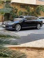 voitures-volkswagen-passat-2018-r-line-dely-brahim-alger-algerie