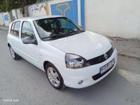 voitures-renault-clio-campus-2012-bye-bejaia-algerie