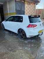 voitures-volkswagen-golf-7-2014-chlef-algerie