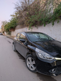 voitures-renault-clio-4-2013-dynamique-sidi-bel-abbes-algerie