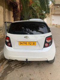 voitures-chevrolet-sonic-hatchback-2012-oran-algerie