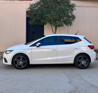 voitures-seat-ibiza-2024-style-tiaret-algerie