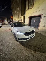 voitures-skoda-fabia-2023-monte-carlo-birkhadem-alger-algerie