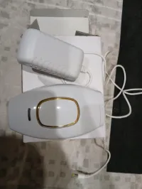 آلة إزالة الشعر باليزرر