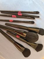 معدات-و-أدوات-set-de-pinceaux-maquillage-bon-etat-nettoyant-gratuit-بئر-مراد-رايس-الجزائر
